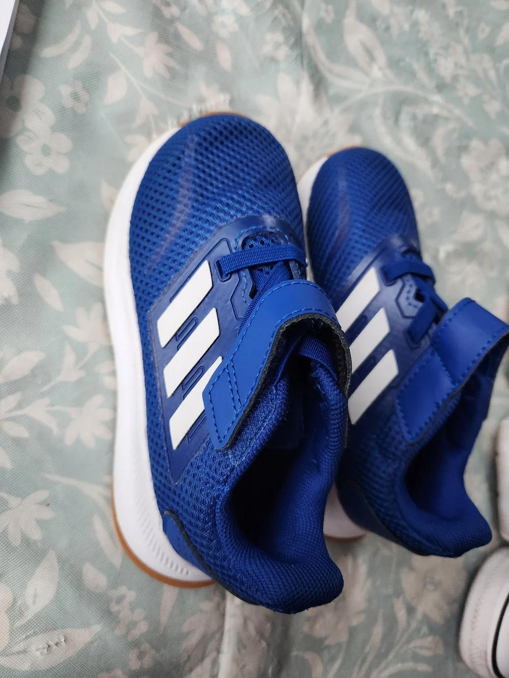 Kids adidas neo run falcon 8k Blue Athletic Sneakers with White Stripes